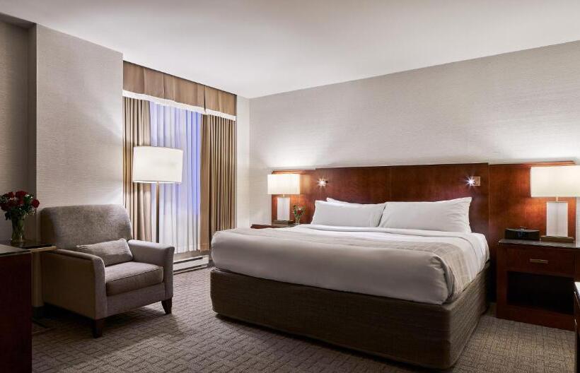 ホテル Lord Elgin