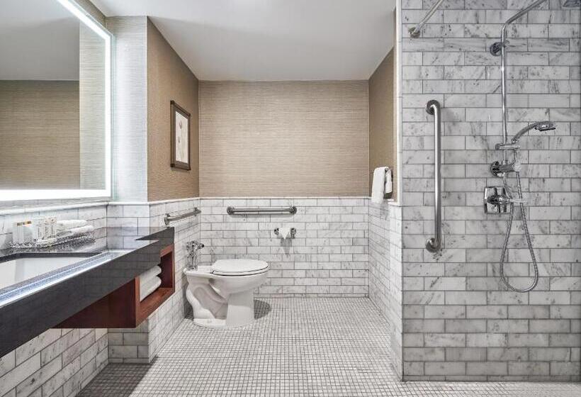 ホテル Lord Elgin