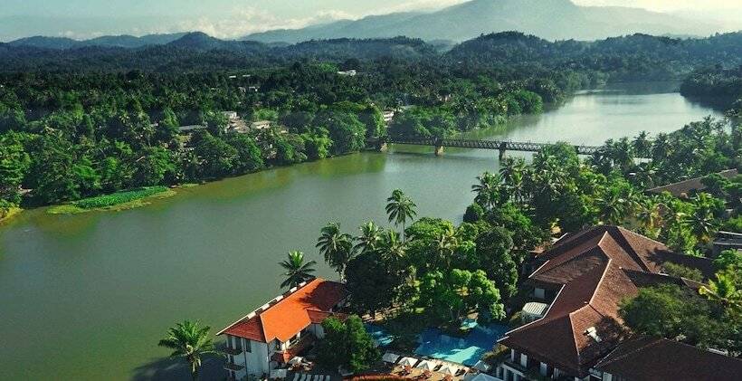 호텔 Mahaweli Reach