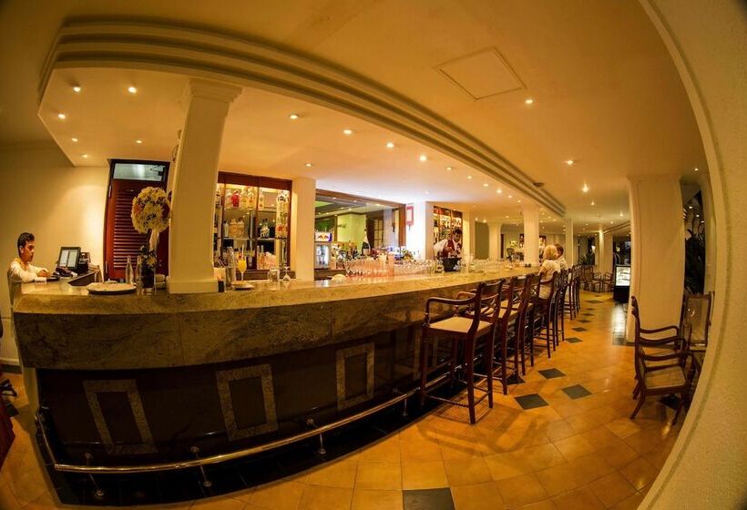 호텔 Mahaweli Reach