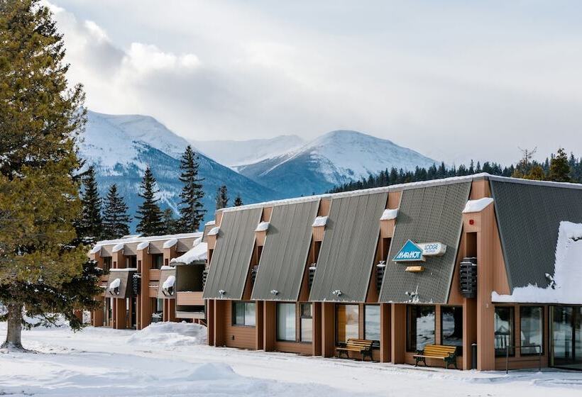 هتل Marmot Lodge Jasper