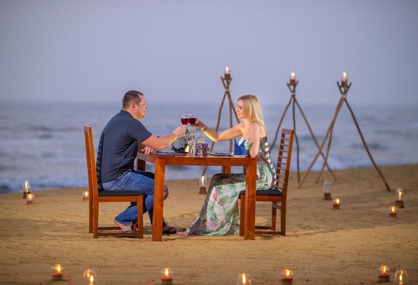 Mermaid Hotel & Club