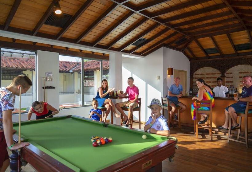 Mermaid Hotel & Club