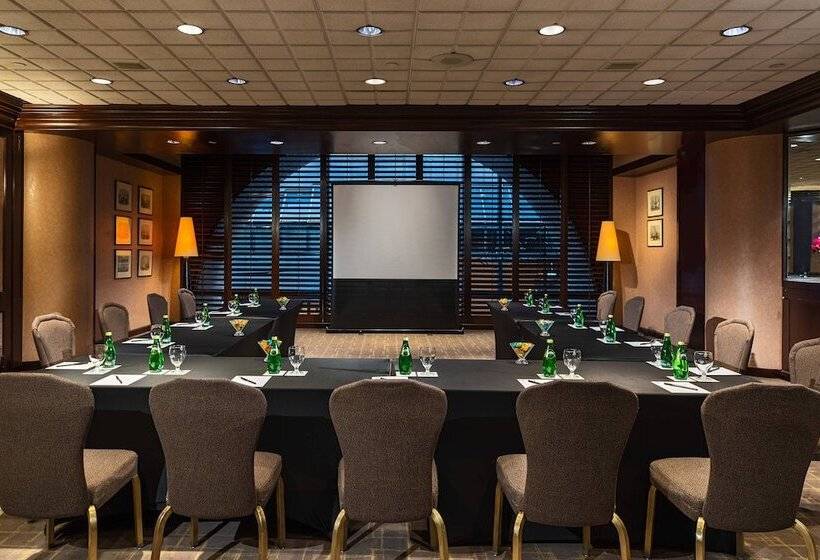 Metropolitan Hotel Vancouver