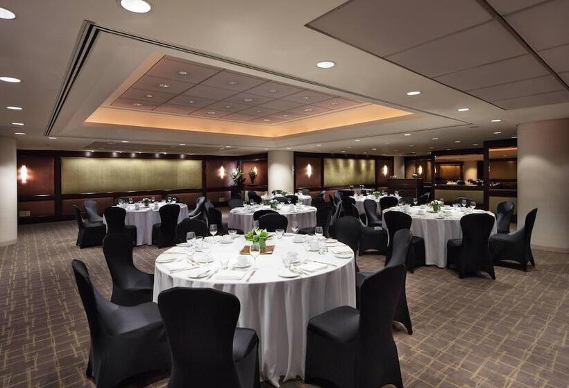 Metropolitan Hotel Vancouver