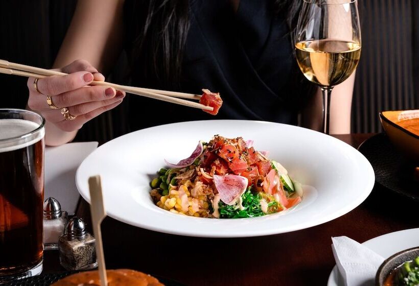 Metropolitan Hotel Vancouver