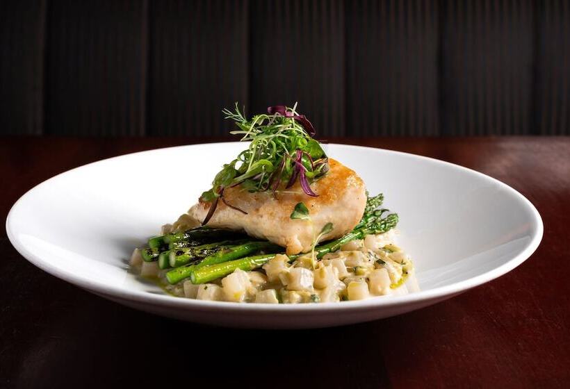 Metropolitan Hotel Vancouver