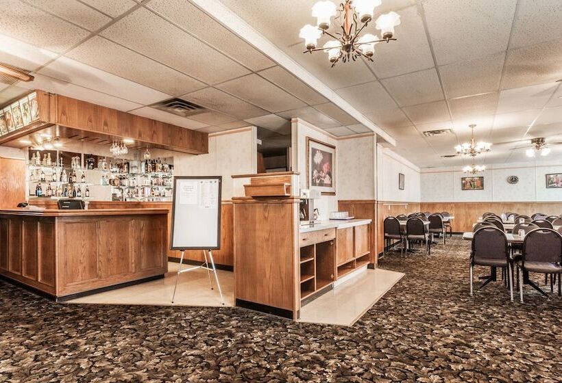 هتل Moosejaw Inn