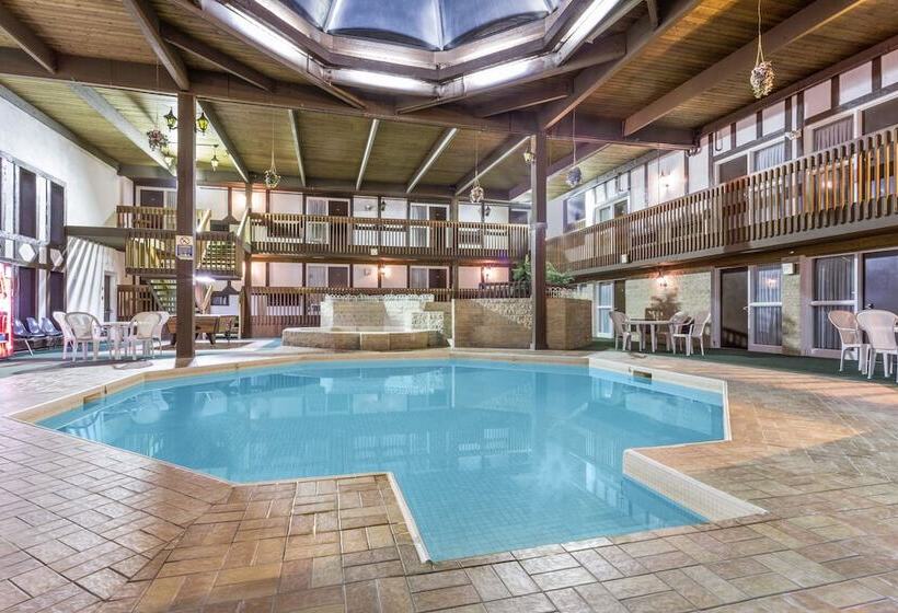 Отель Moosejaw Inn