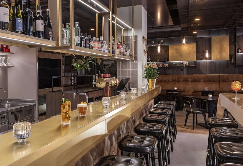 ホテル NH Bern The Bristol