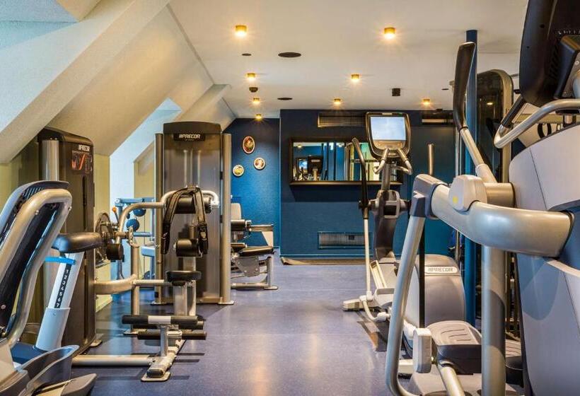 ホテル NH Bern The Bristol