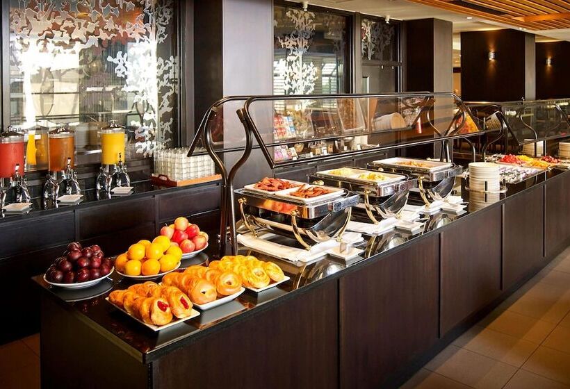 فندق Niagara Falls Marriott On The Falls