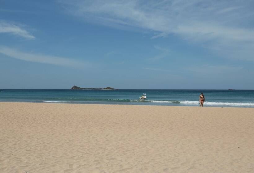ホテル Nilaveli Beach