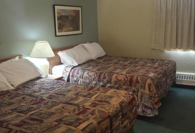 호텔 Northwoods Inn & Suites
