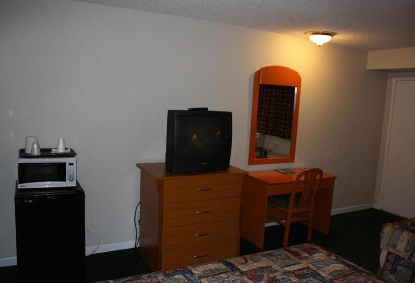 호텔 Northwoods Inn & Suites