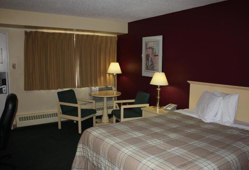 호텔 Northwoods Inn & Suites