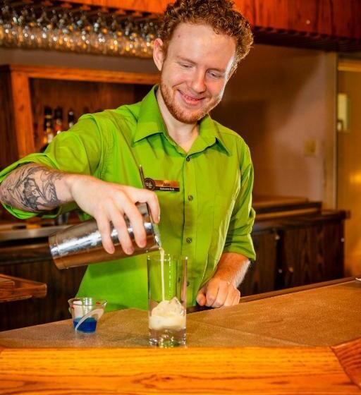 فندق Old Orchard Inn