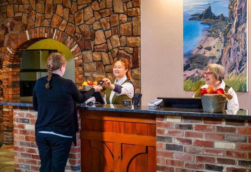 فندق Old Orchard Inn