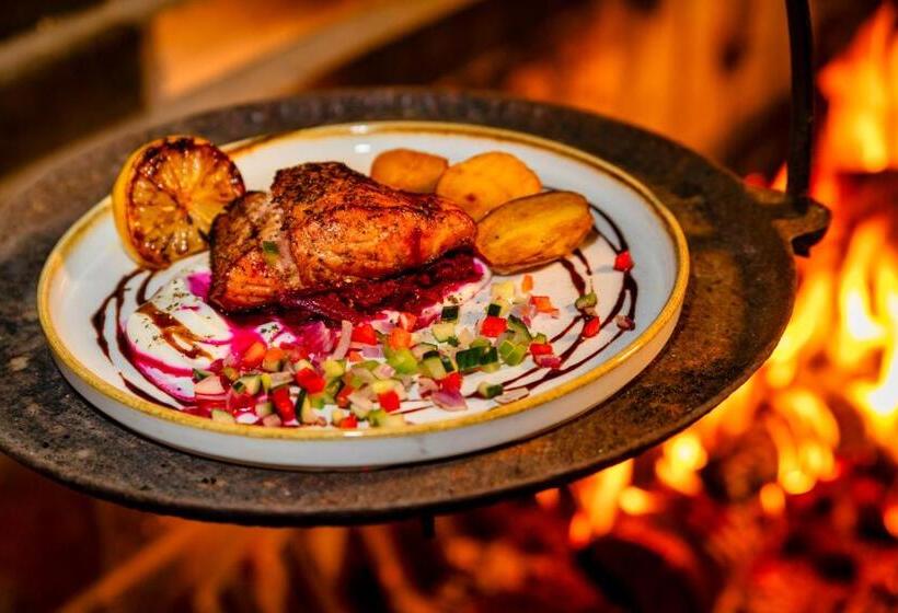 فندق Old Orchard Inn