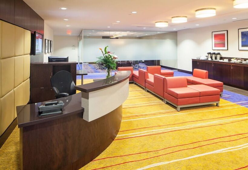 Отель Ottawa Marriott