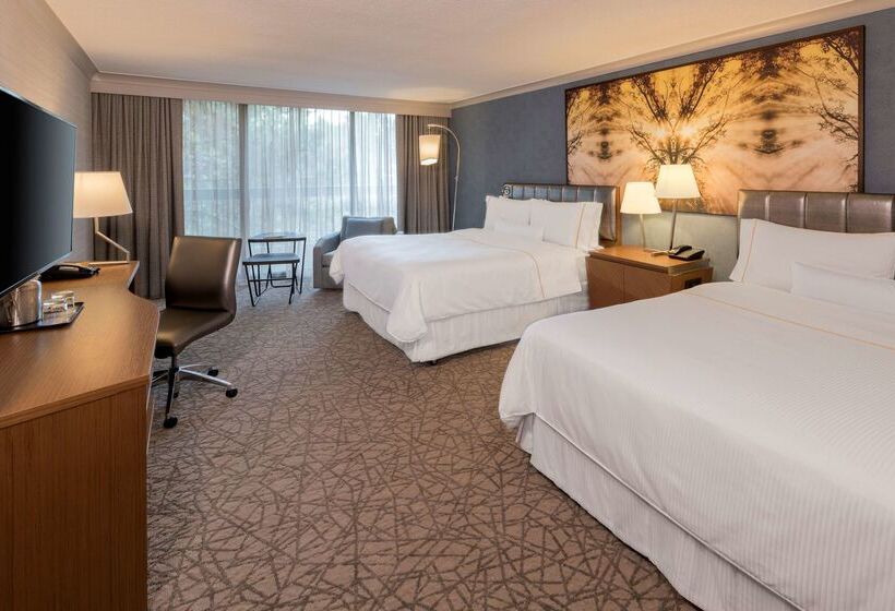 Отель Pan Pacific Toronto