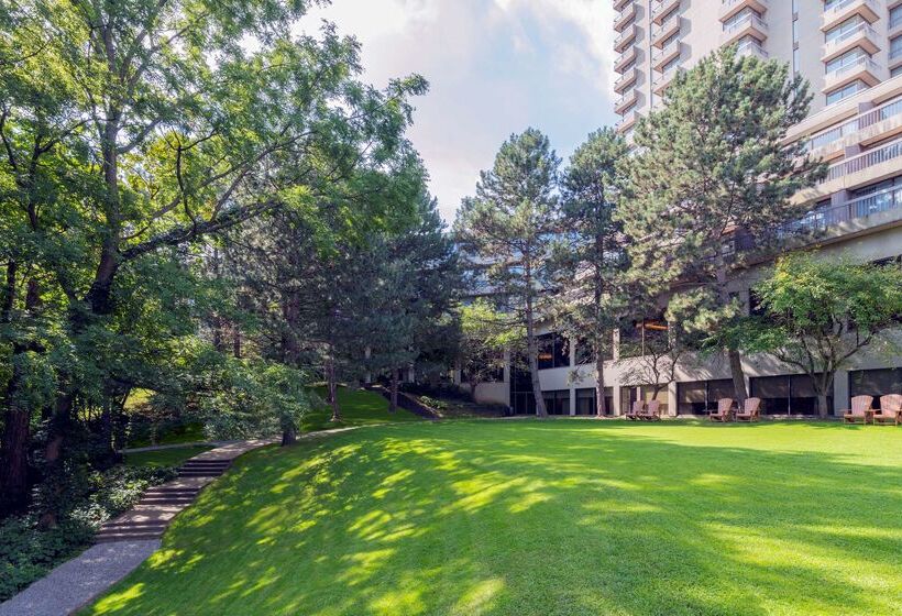 Отель Pan Pacific Toronto
