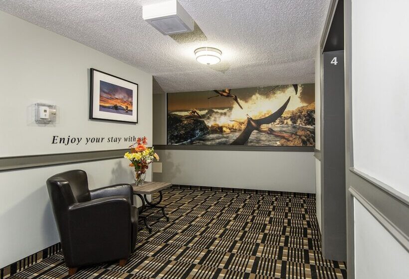 فندق Paradise Inn & Conference Centre