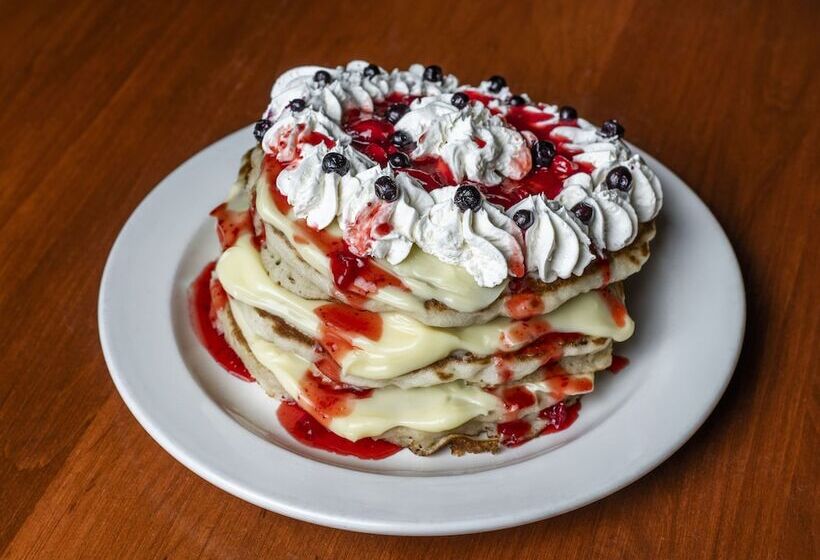 فندق Paradise Inn & Conference Centre