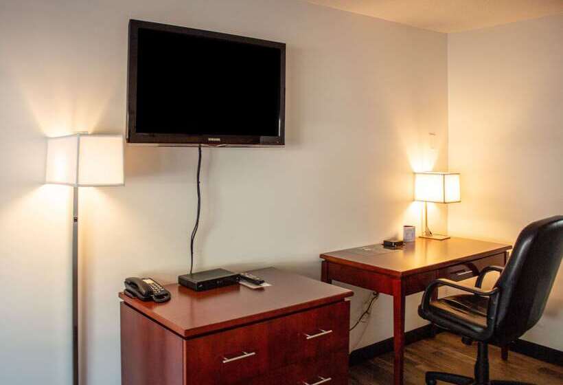 ホテル Penticton, Independent