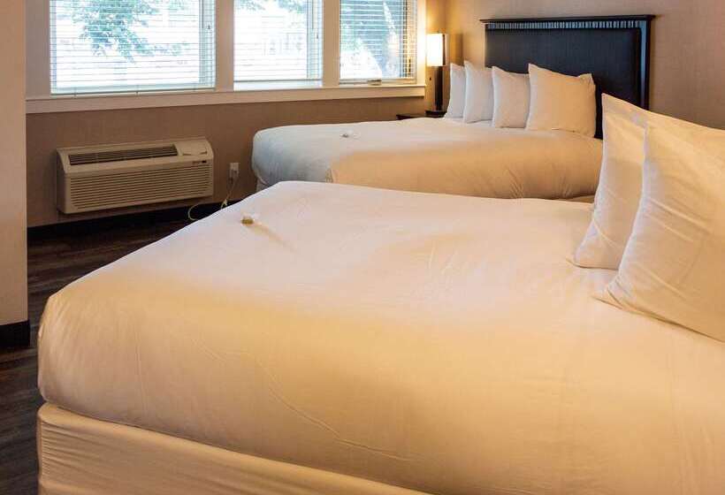 ホテル Penticton, Independent