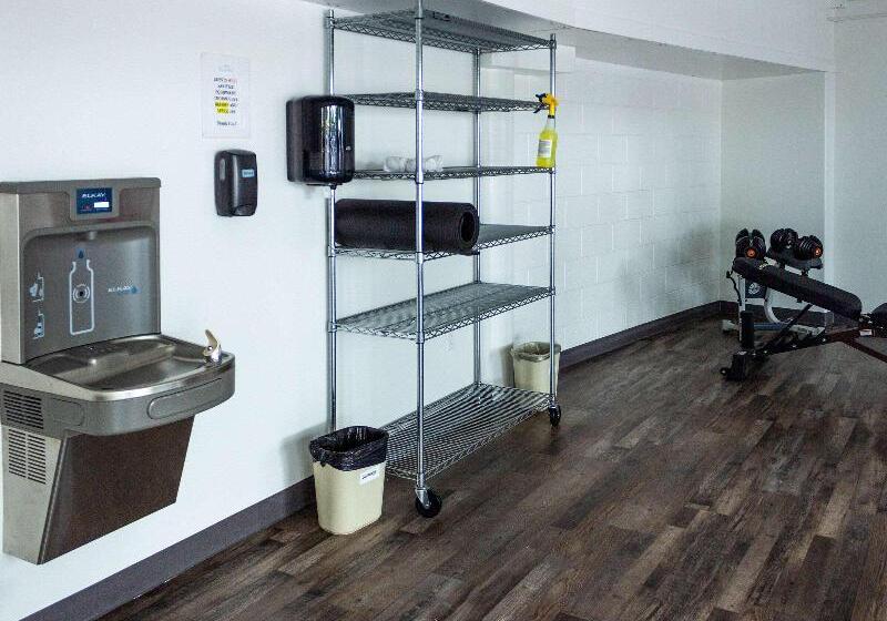 ホテル Penticton, Independent