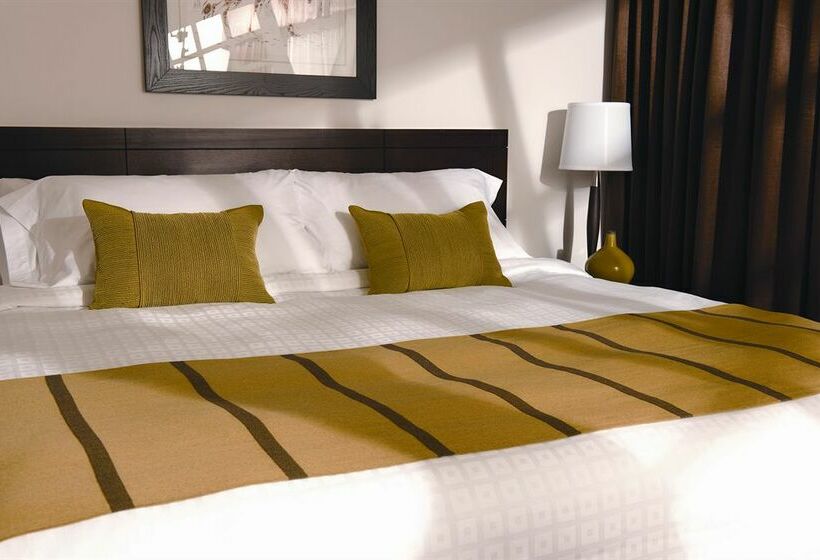 ホテル Place Louis Riel Suite