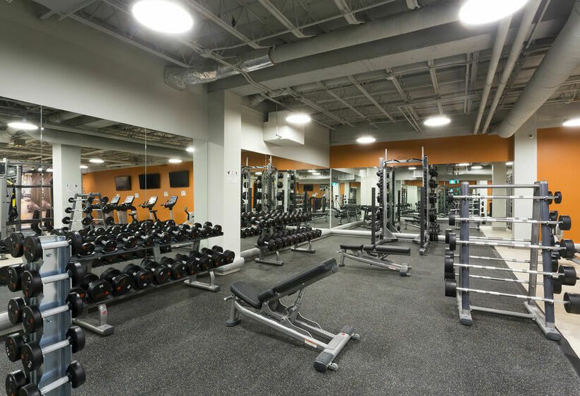 ホテル Place Louis Riel Suite