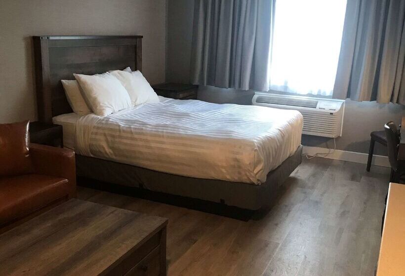 Prestige Hudson Bay Lodge & Conference Centre, Worldhotels Crafted Collection