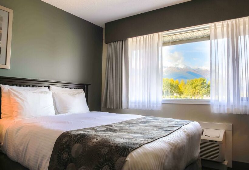 Prestige Hudson Bay Lodge & Conference Centre, Worldhotels Crafted Collection