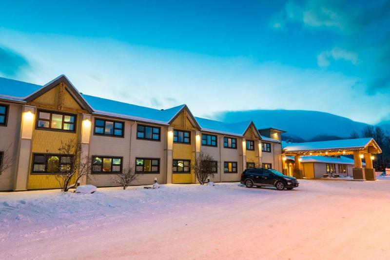 Prestige Hudson Bay Lodge & Conference Centre, Worldhotels Crafted Collection