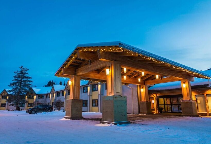 Prestige Hudson Bay Lodge & Conference Centre, Worldhotels Crafted Collection