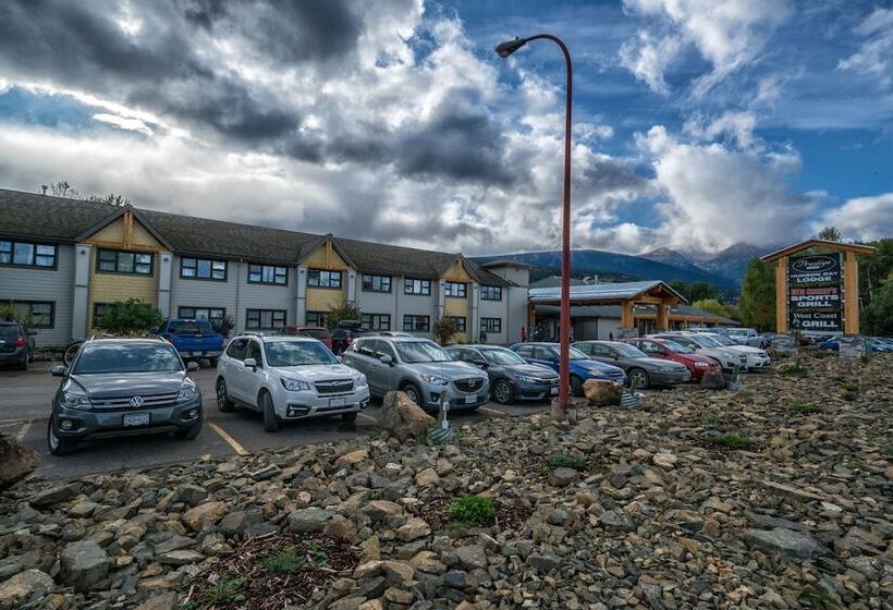 Prestige Hudson Bay Lodge & Conference Centre, Worldhotels Crafted Collection