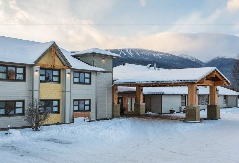 Prestige Hudson Bay Lodge & Conference Centre, Worldhotels Crafted Collection