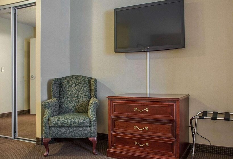 Quality Hotel & Suites Woodstock