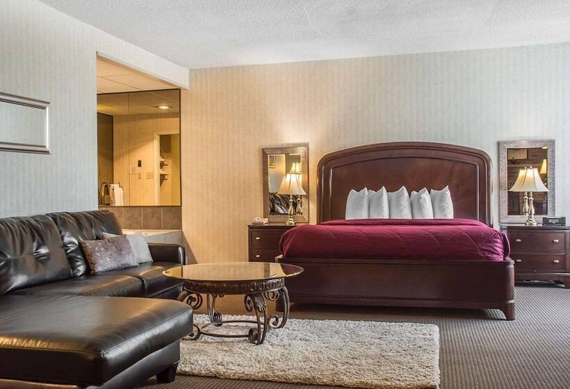 Quality Hotel & Suites Woodstock