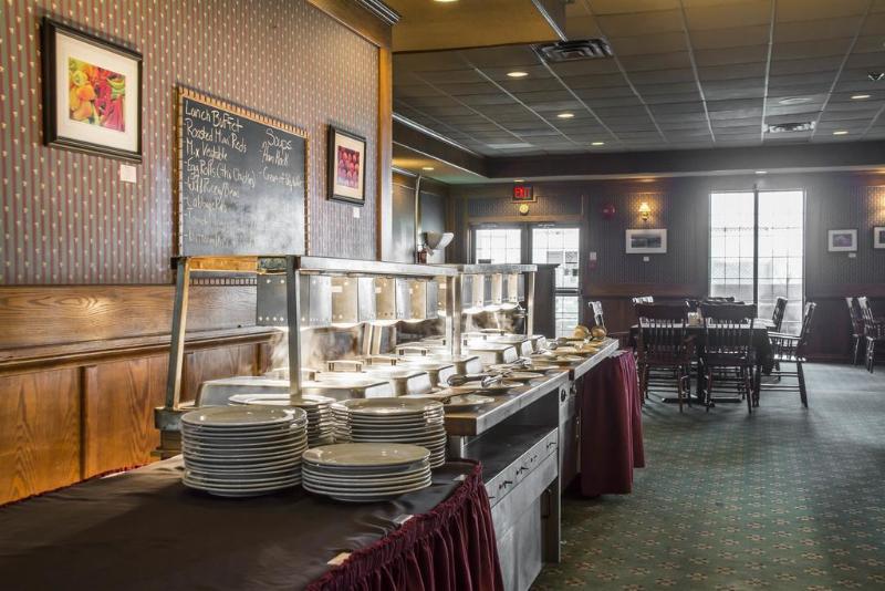 Quality Hotel & Suites Woodstock