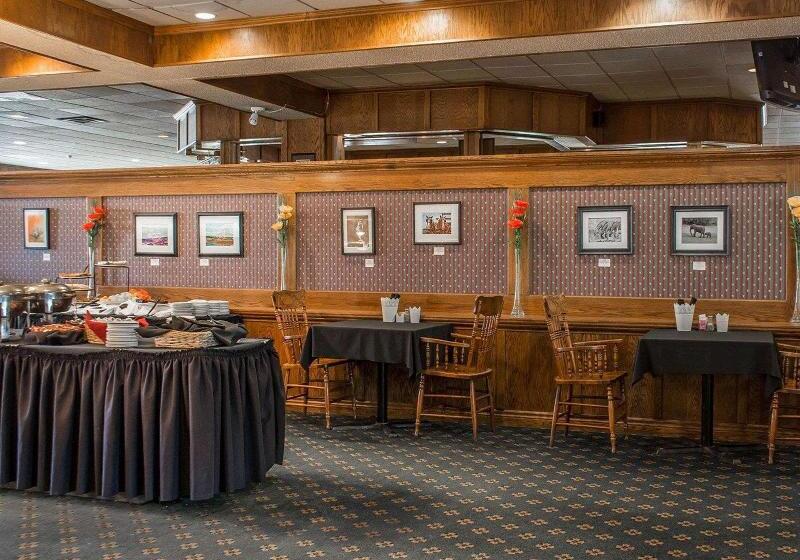 Quality Hotel & Suites Woodstock