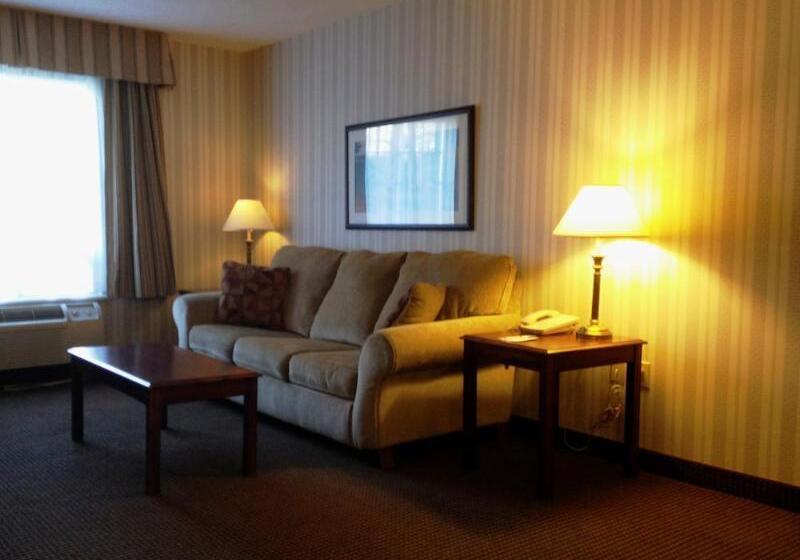 Quality Hotel & Suites Woodstock