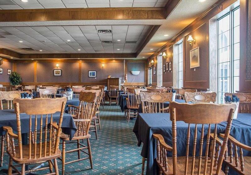 Quality Hotel & Suites Woodstock