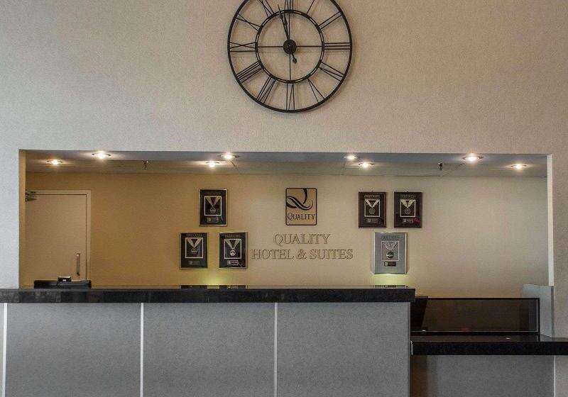 Quality Hotel & Suites Woodstock