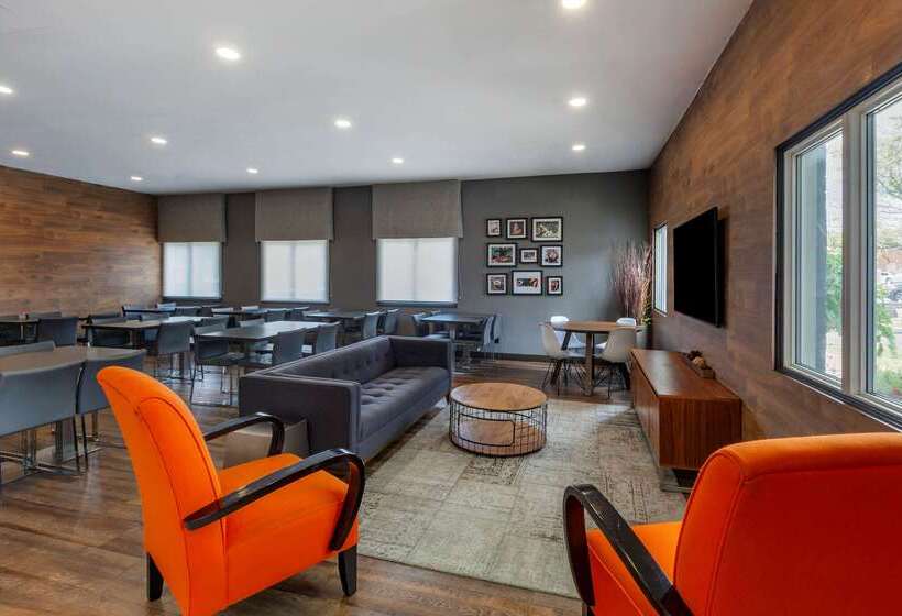 ホテル Quality Inn Airport West