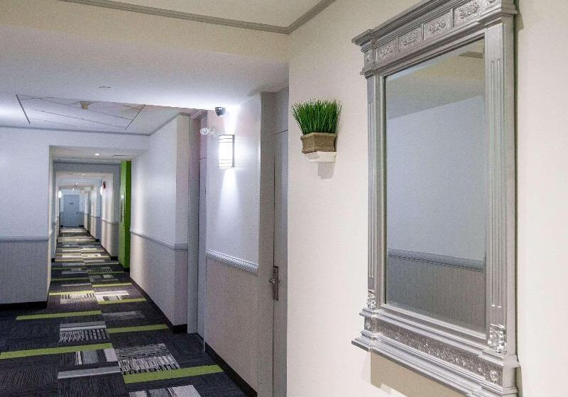 فندق Quality Inn And Suites Brossard