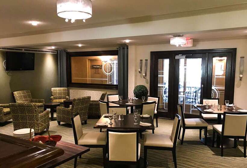 فندق Quality Inn & Conference Centre Festival