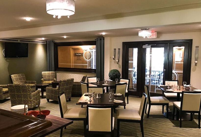 فندق Quality Inn & Conference Centre Festival